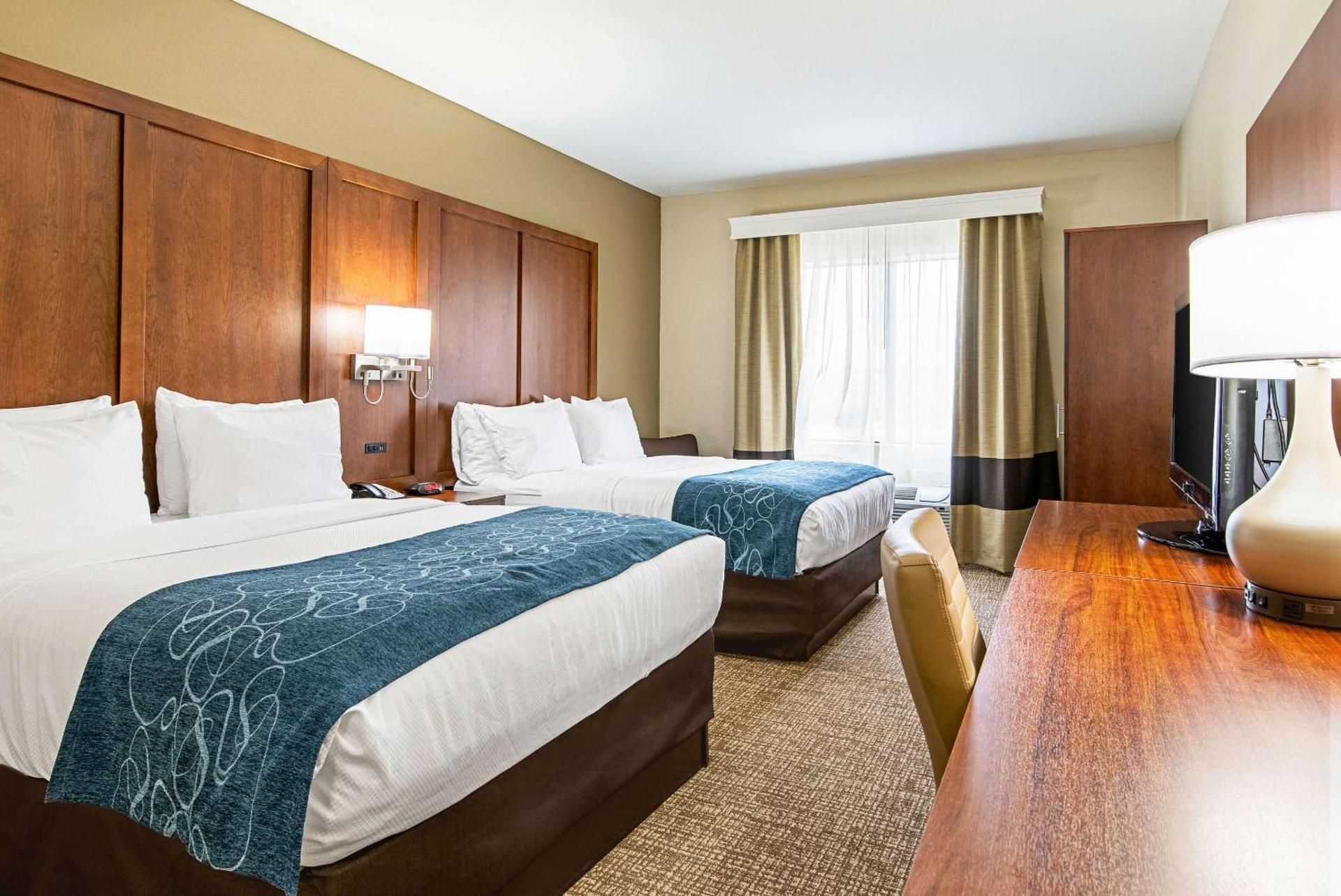 2 Queen Beds, Suite, Nonsmoking, Accessible