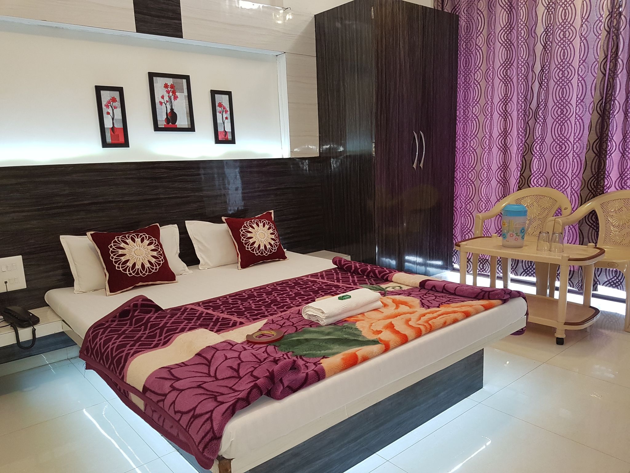 Deluxe Couple Room with Balcony  (NON AC)