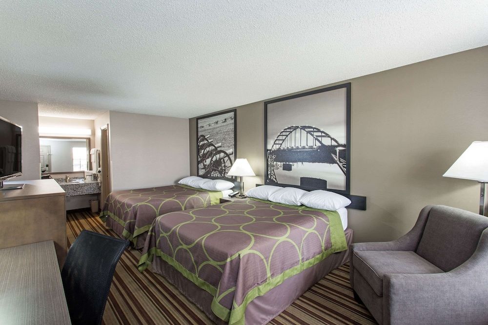 Room, 2 Queen Beds, Smoking