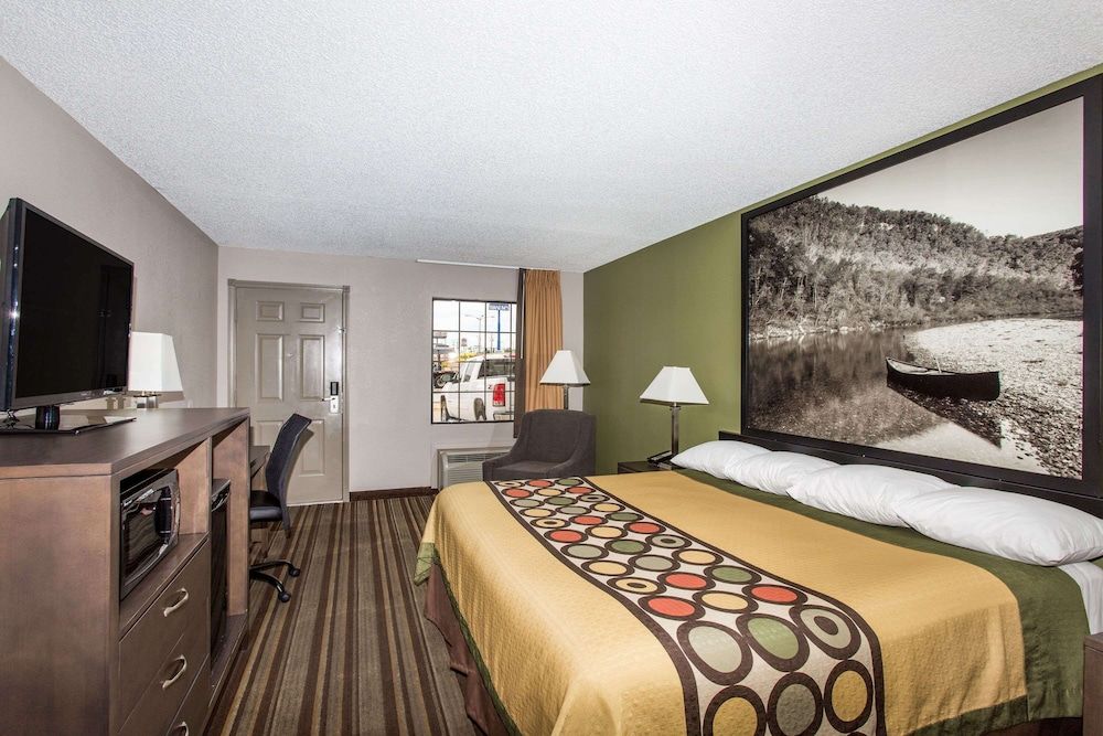 Standard Room, 1 King Bed, Smoking