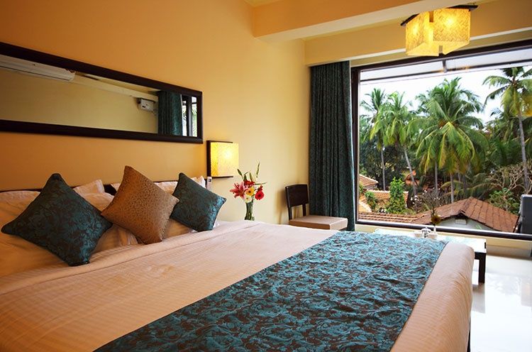 De Baga Deck Comforts Deluxe Room  4