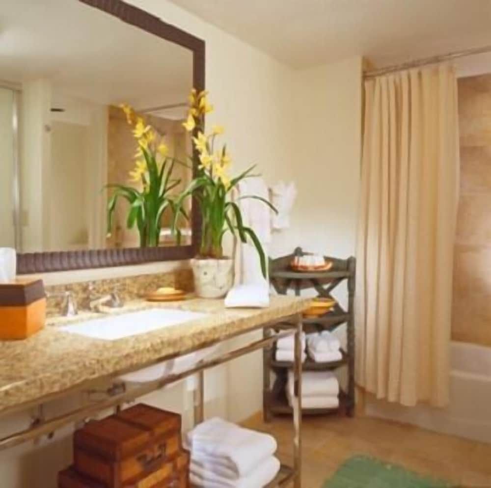 Francisco Grande Hotel and Golf Resort Luxury Penthouse, 1 Bedroom, Golf View, Tower 5