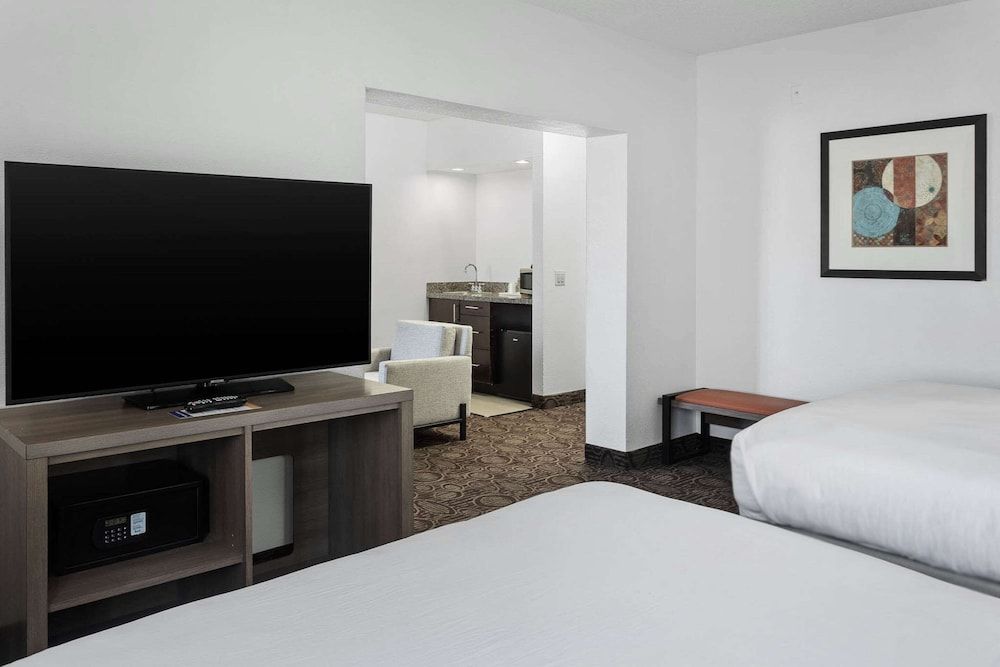 Suite, Multiple Beds, Non Smoking