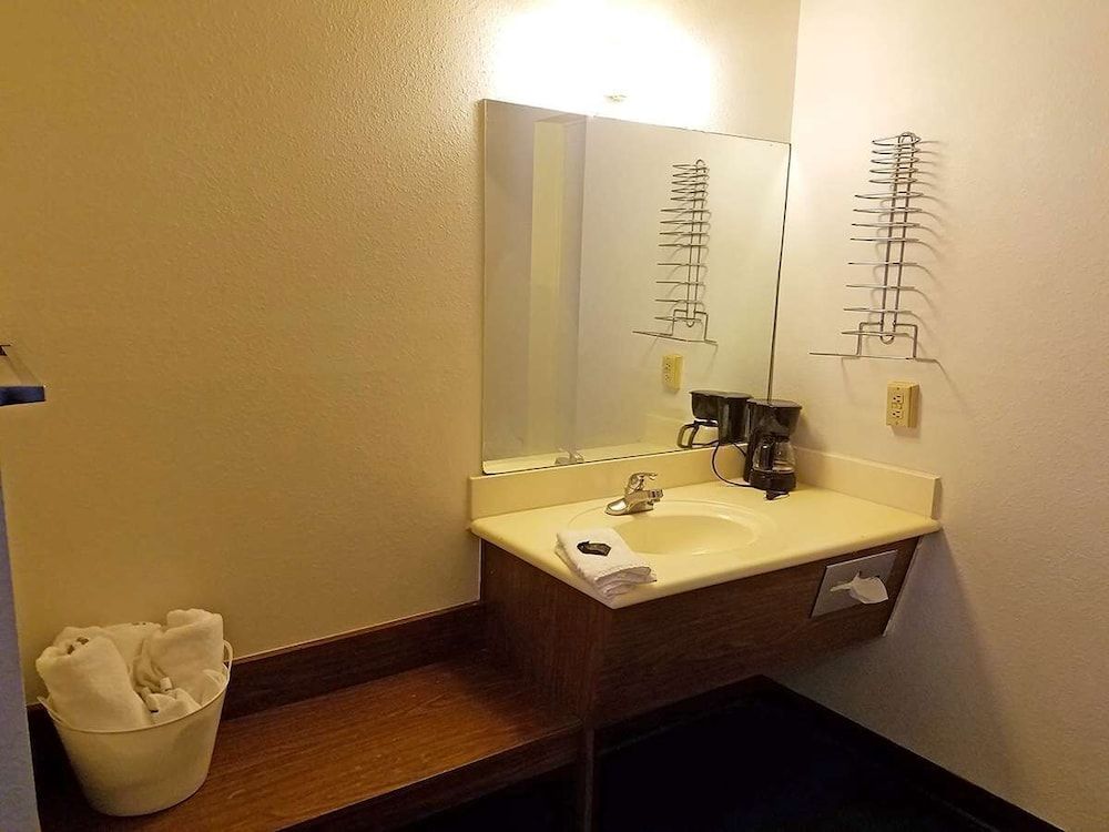 Room, 2 Queen Beds, Non Smoking