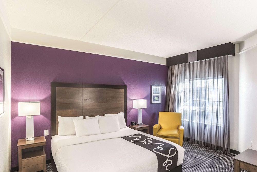 Room, 1 King Bed, Non Smoking