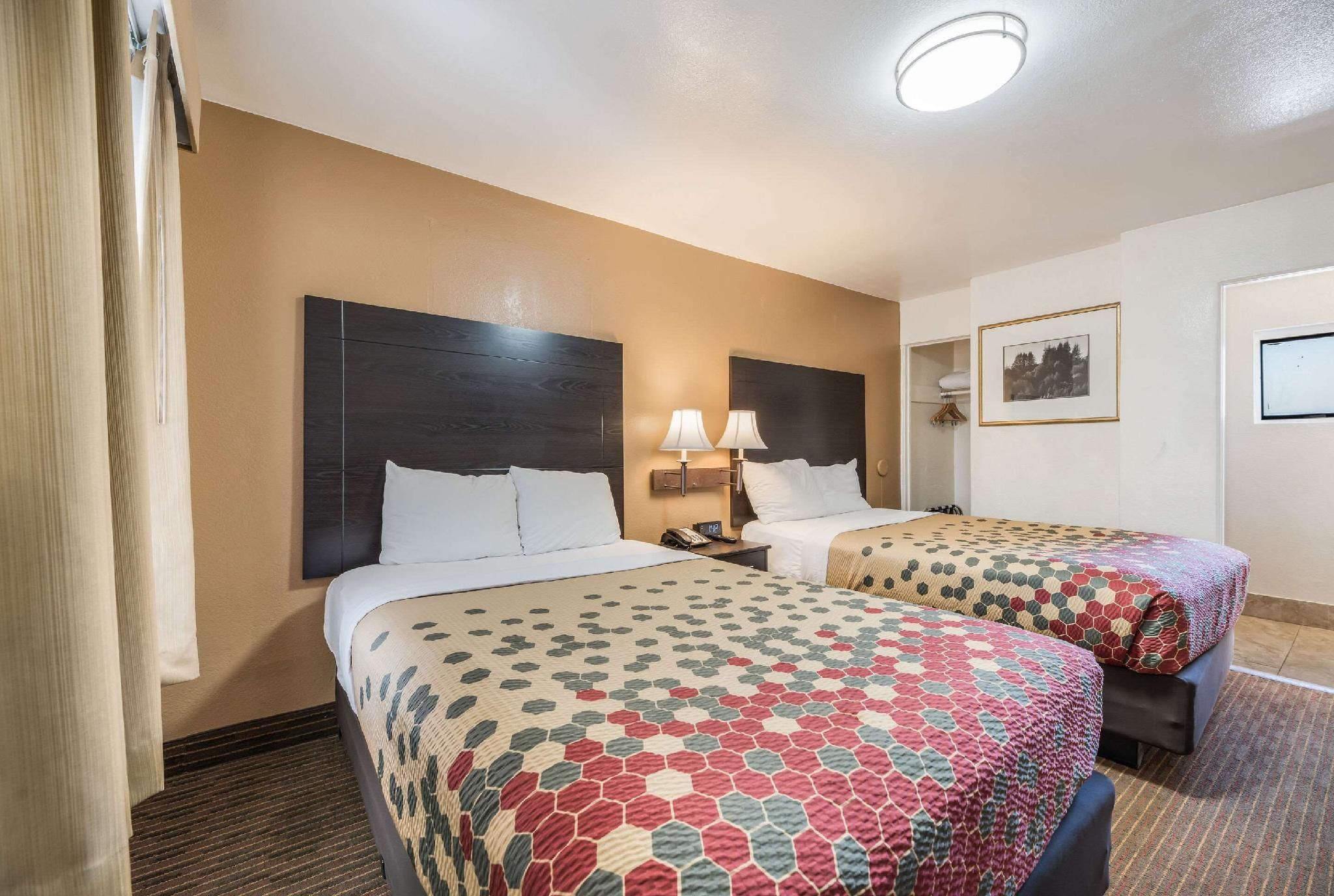 2 Double Beds, Non Smoking