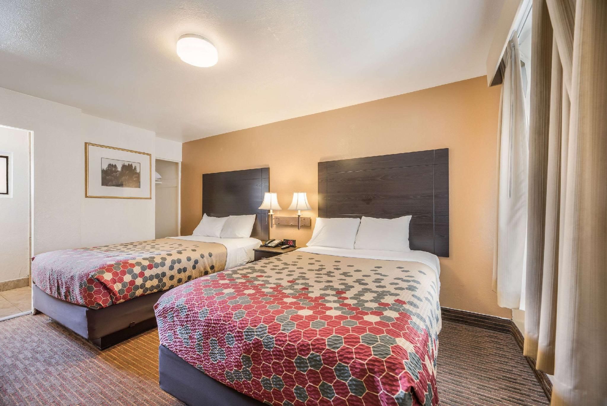 2 Double Beds Smoking