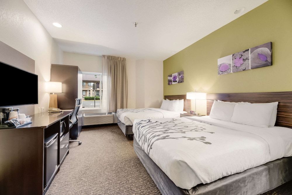 Standard Room, 2 Queen Beds, Non Smoking