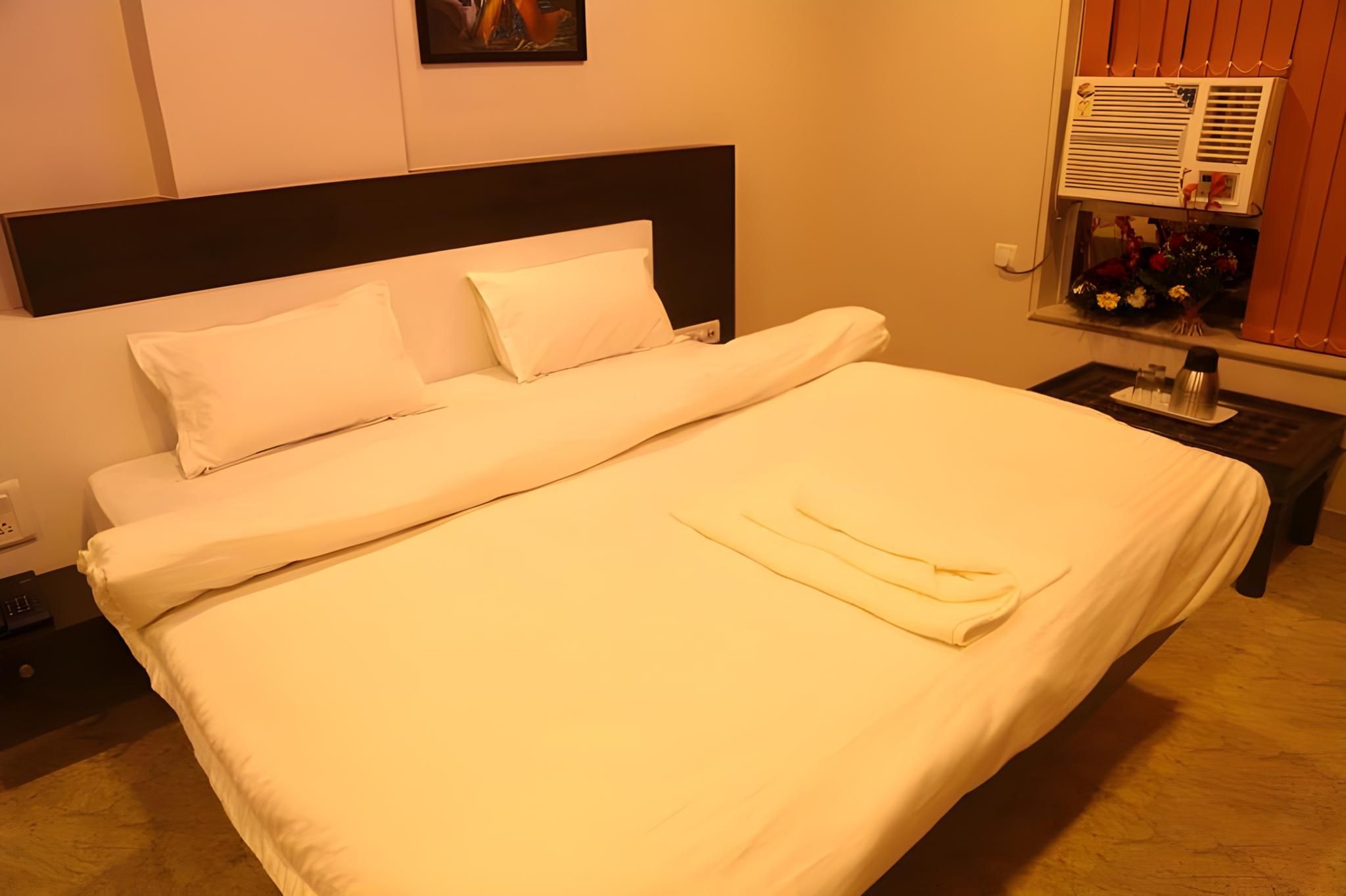 Hotel Marwar Excellency Deluxe Room 2