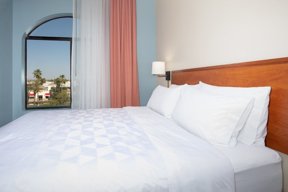 Standard Room, 1 King Bed