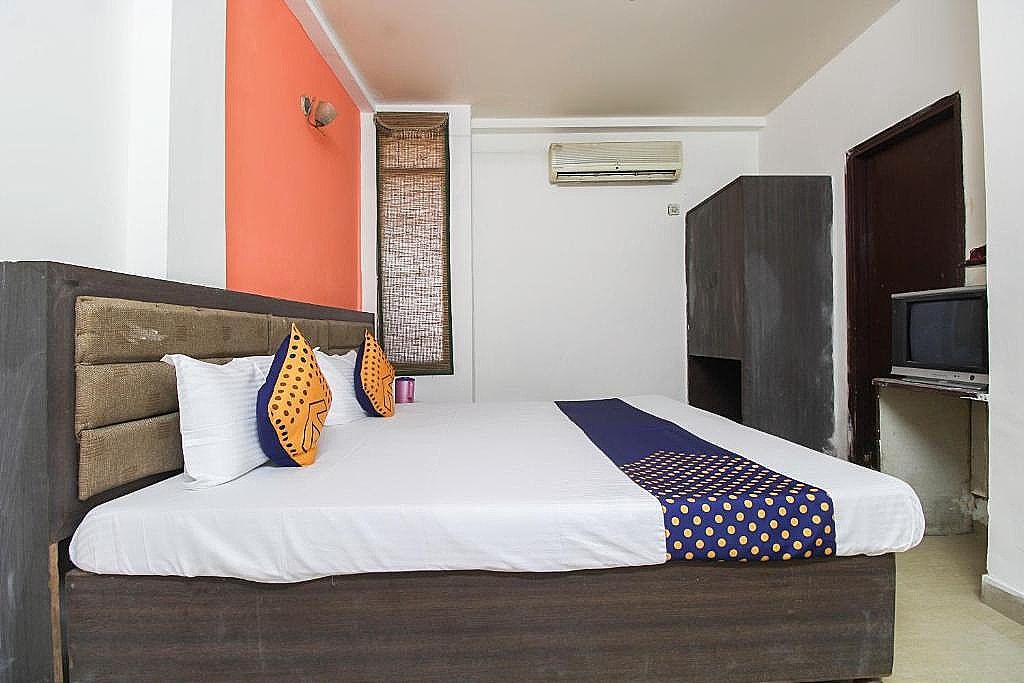 Hotel Viren Pacific Non AC Double Bed Room 2