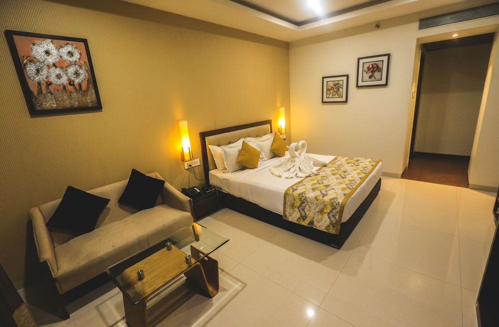 Business Double Room Single Use, 1 Queen Bed, Accessible