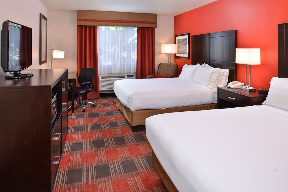Standard Room, 2 Queen Beds