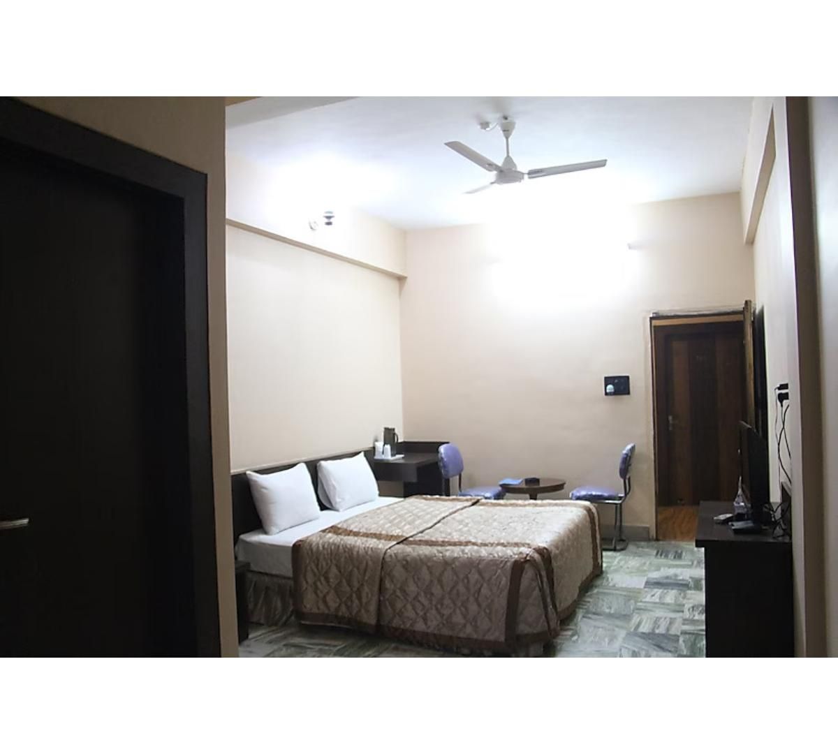 undefined Hotel Radhika 5