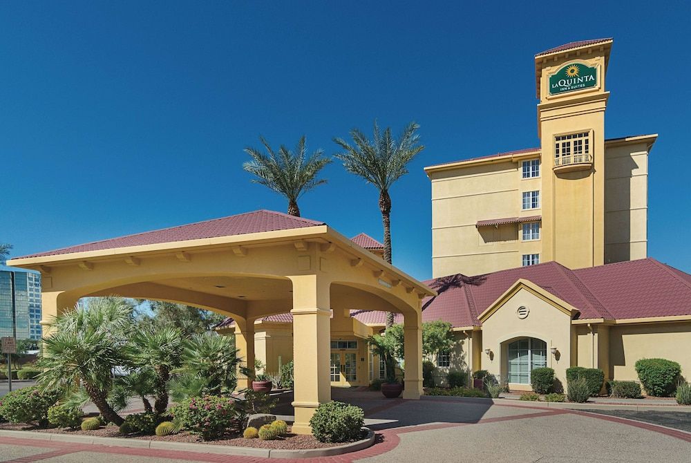 undefined La Quinta Inn & Suites by Wyndham Phoenix Mesa West 8