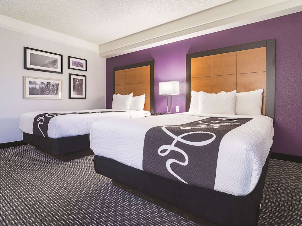undefined La Quinta Inn & Suites by Wyndham Phoenix Mesa West