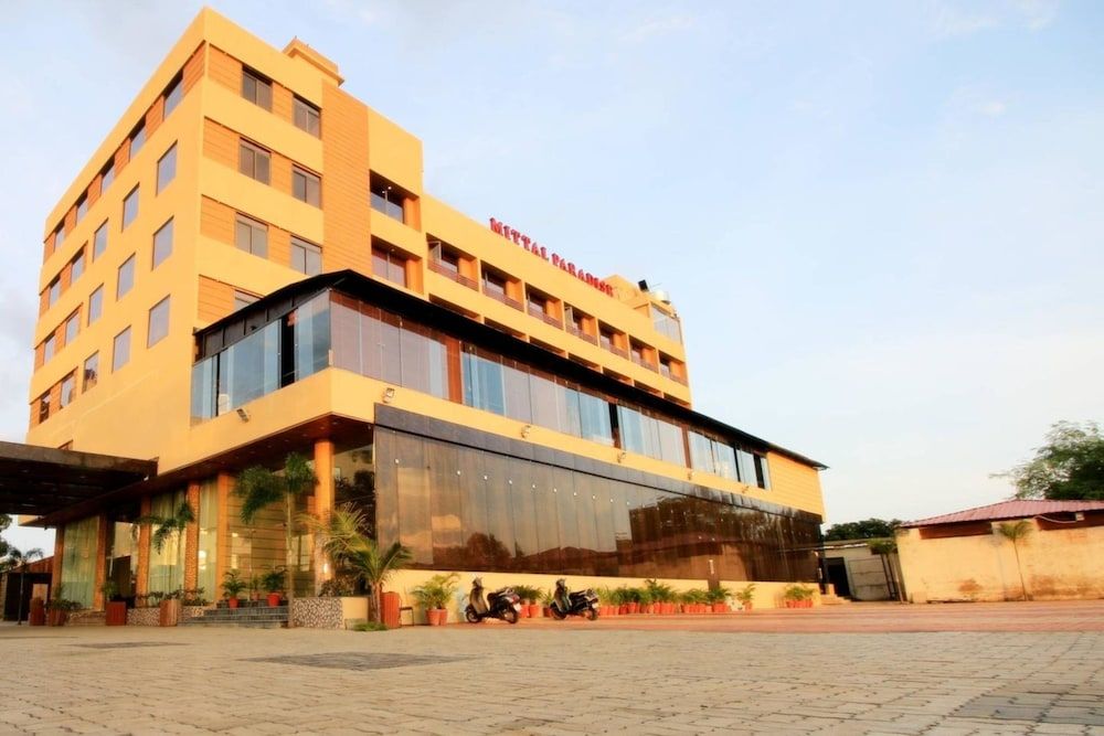 undefined Hotel Mittal Avenue & Paradise 2