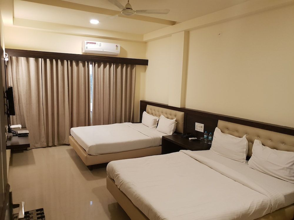 Family Room, Multiple Beds, Accessible