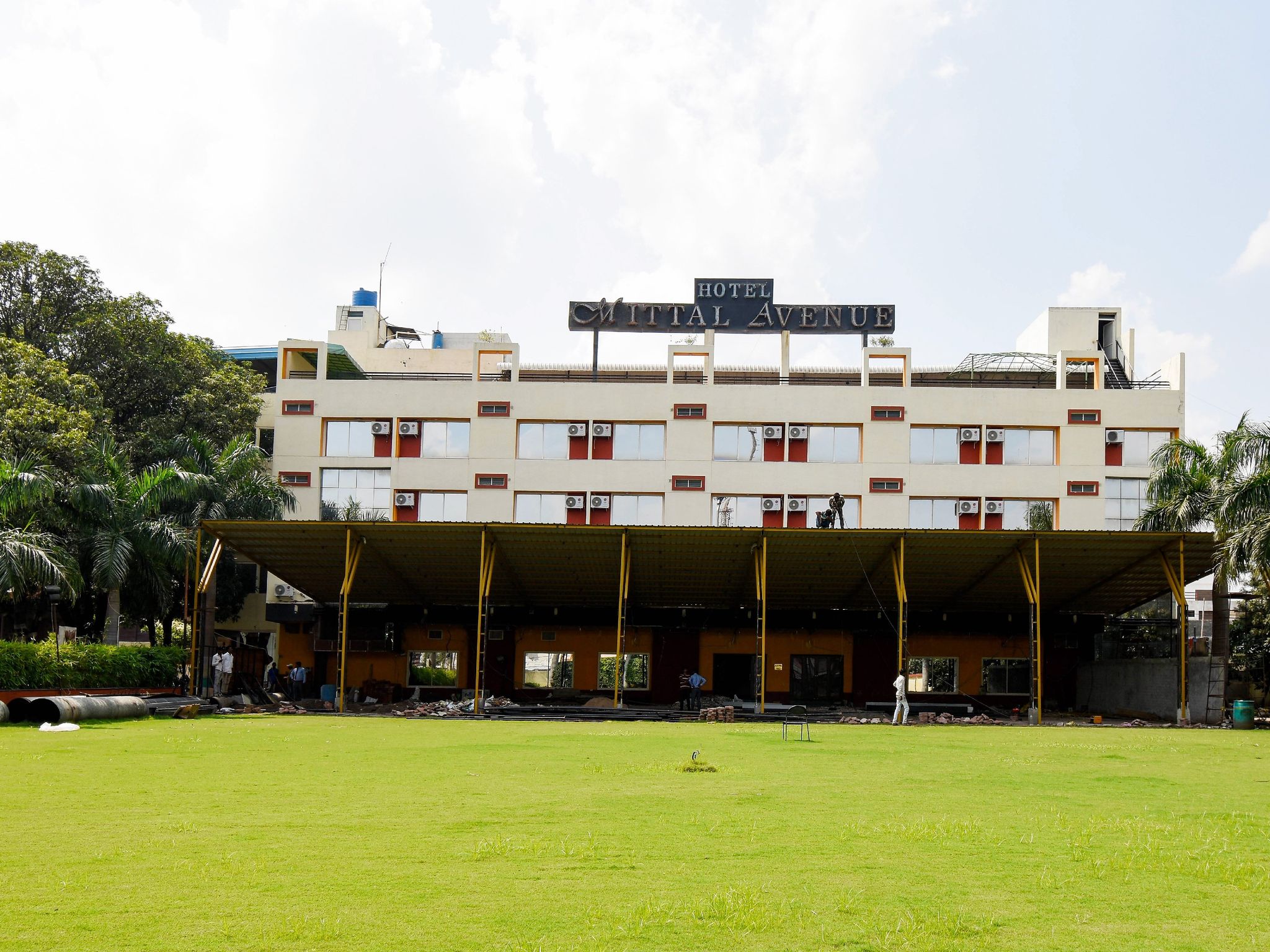 undefined Hotel Mittal Avenue & Paradise 6