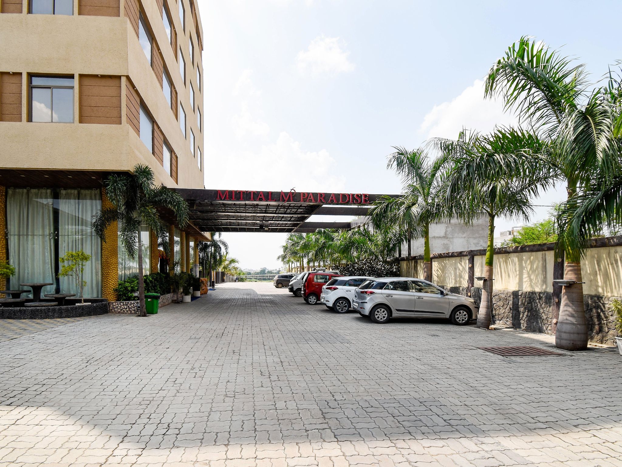 undefined Hotel Mittal Avenue & Paradise 9