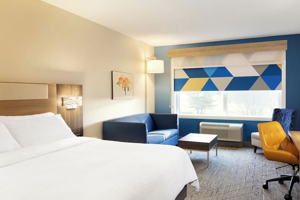 Suite, 1 King Bed with Sofa bed (Additional Living Area)