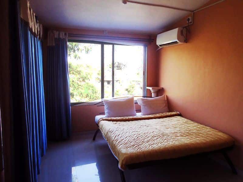 Standard Studio Room