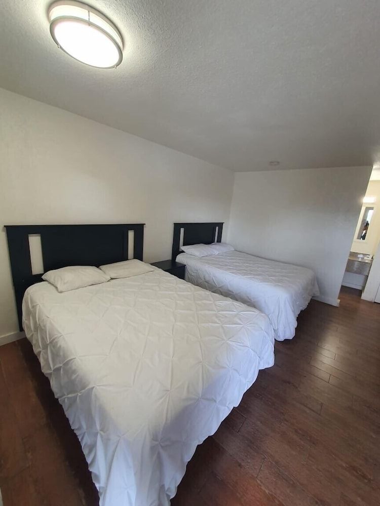 undefined Ocotillo Apartments & Hotel 10