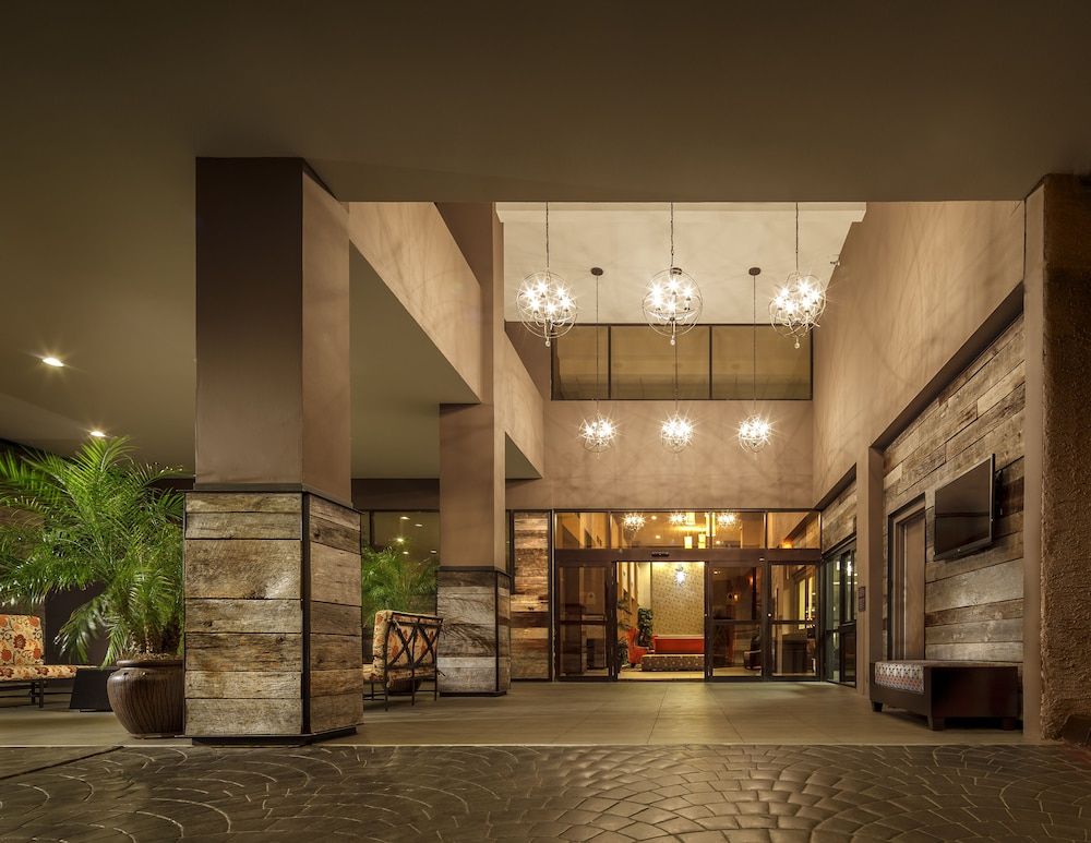 undefined Crowne Plaza Phoenix Airport - PHX by IHG 6