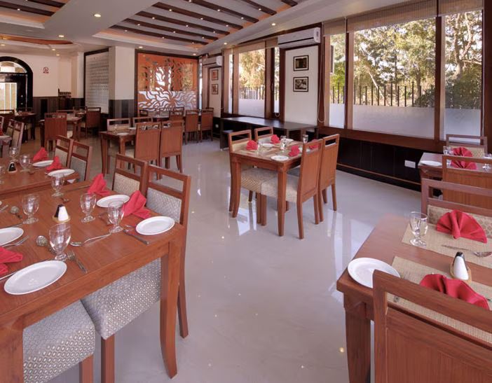 Food & Dining