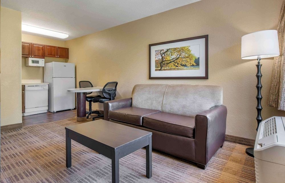undefined Extended Stay America Suites Phoenix Midtown 10