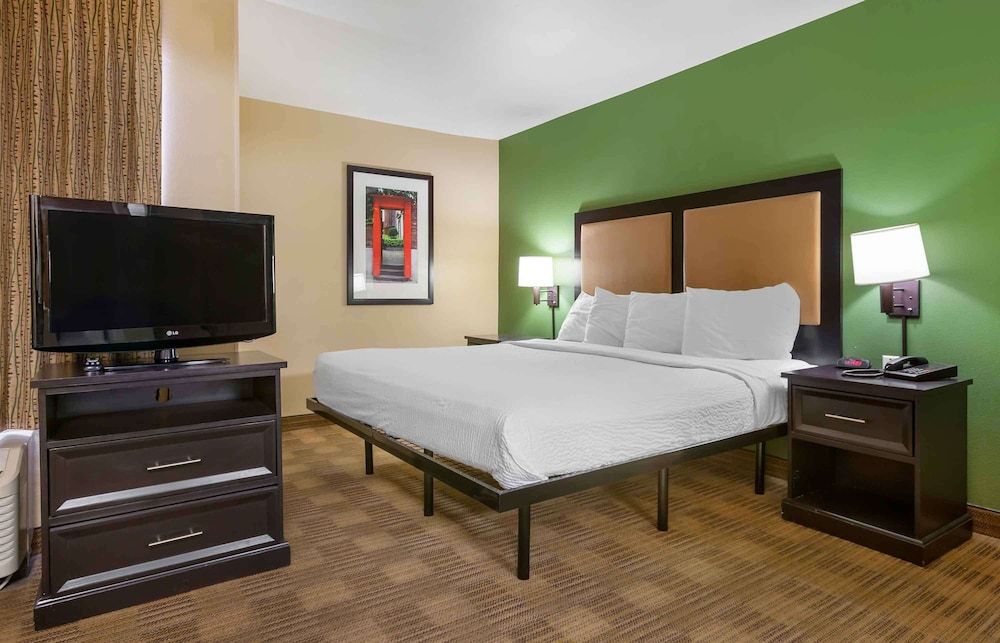 Extended Stay America Suites Phoenix Biltmore