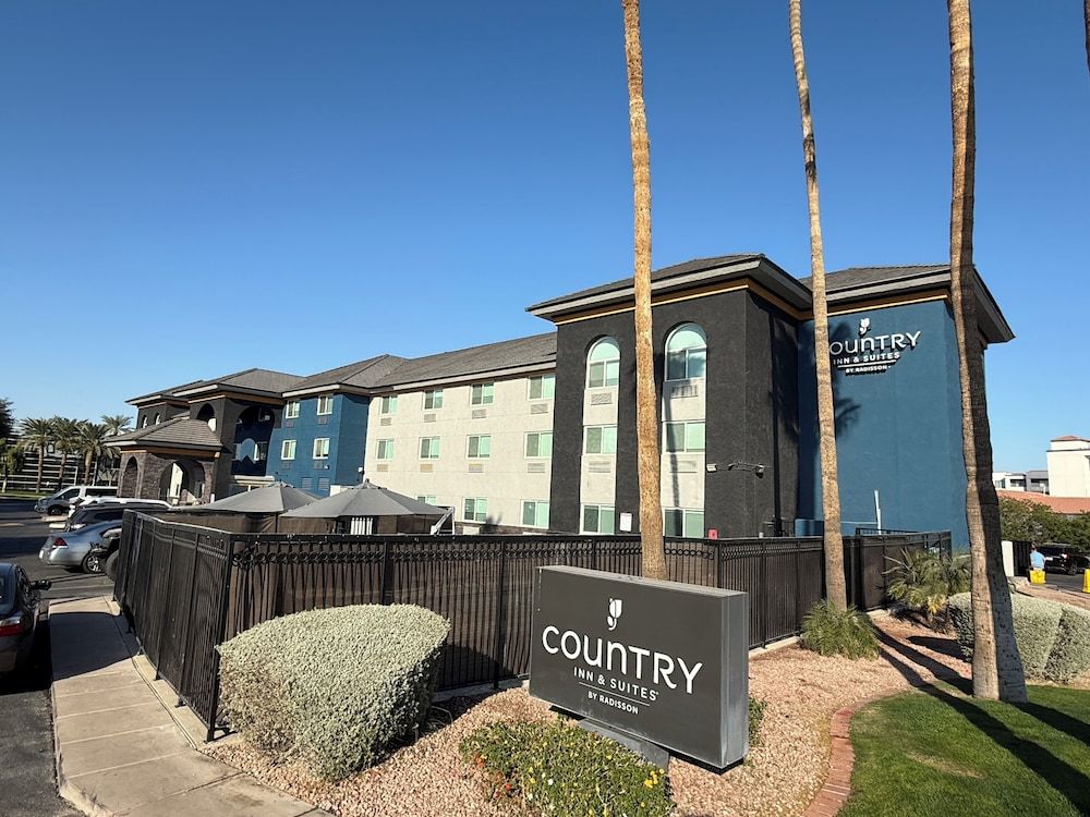undefined Country Inn & Suites by Radisson, Phoenix Airport, AZ 7