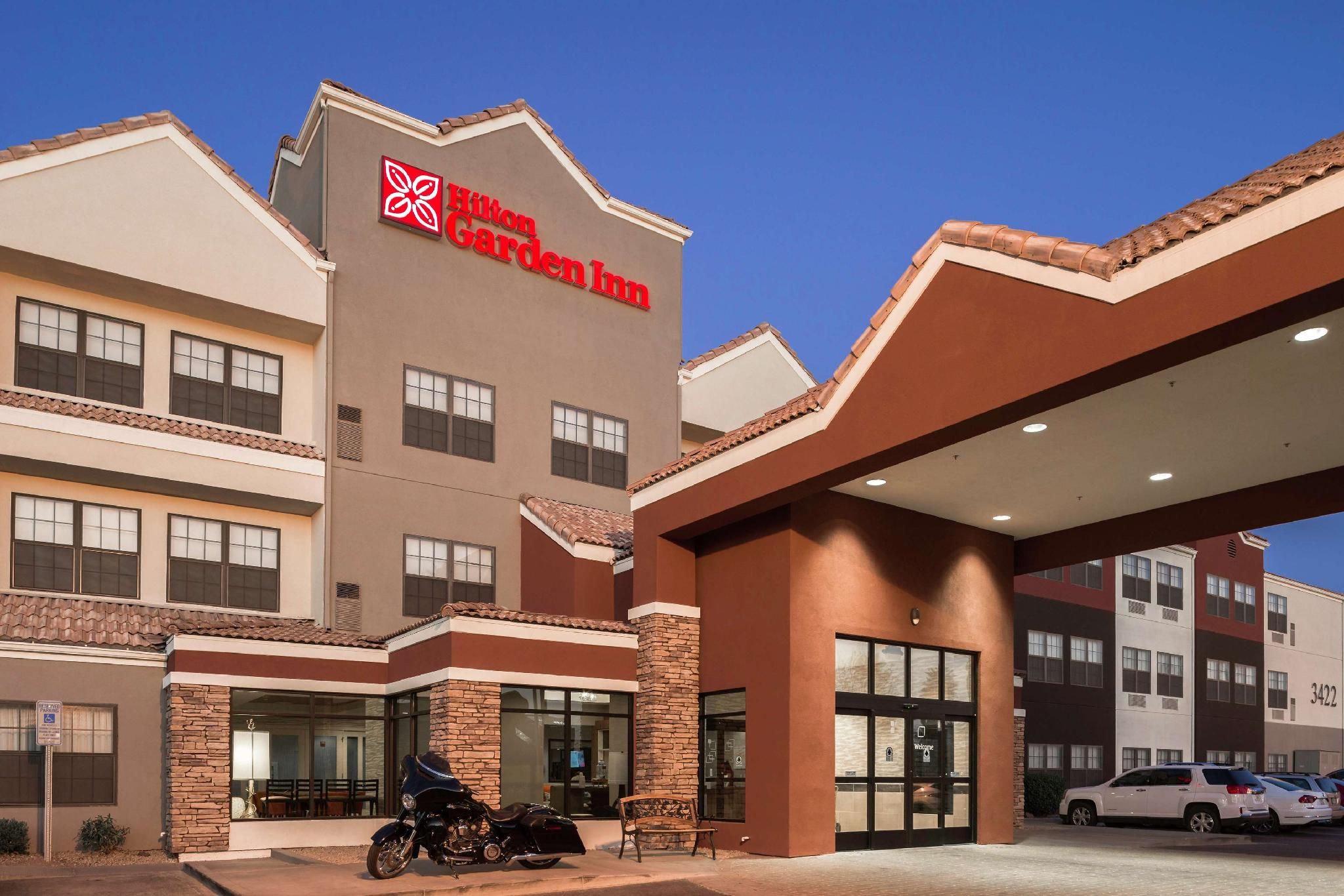 undefined Hilton Garden Inn Phoenix Airport 2