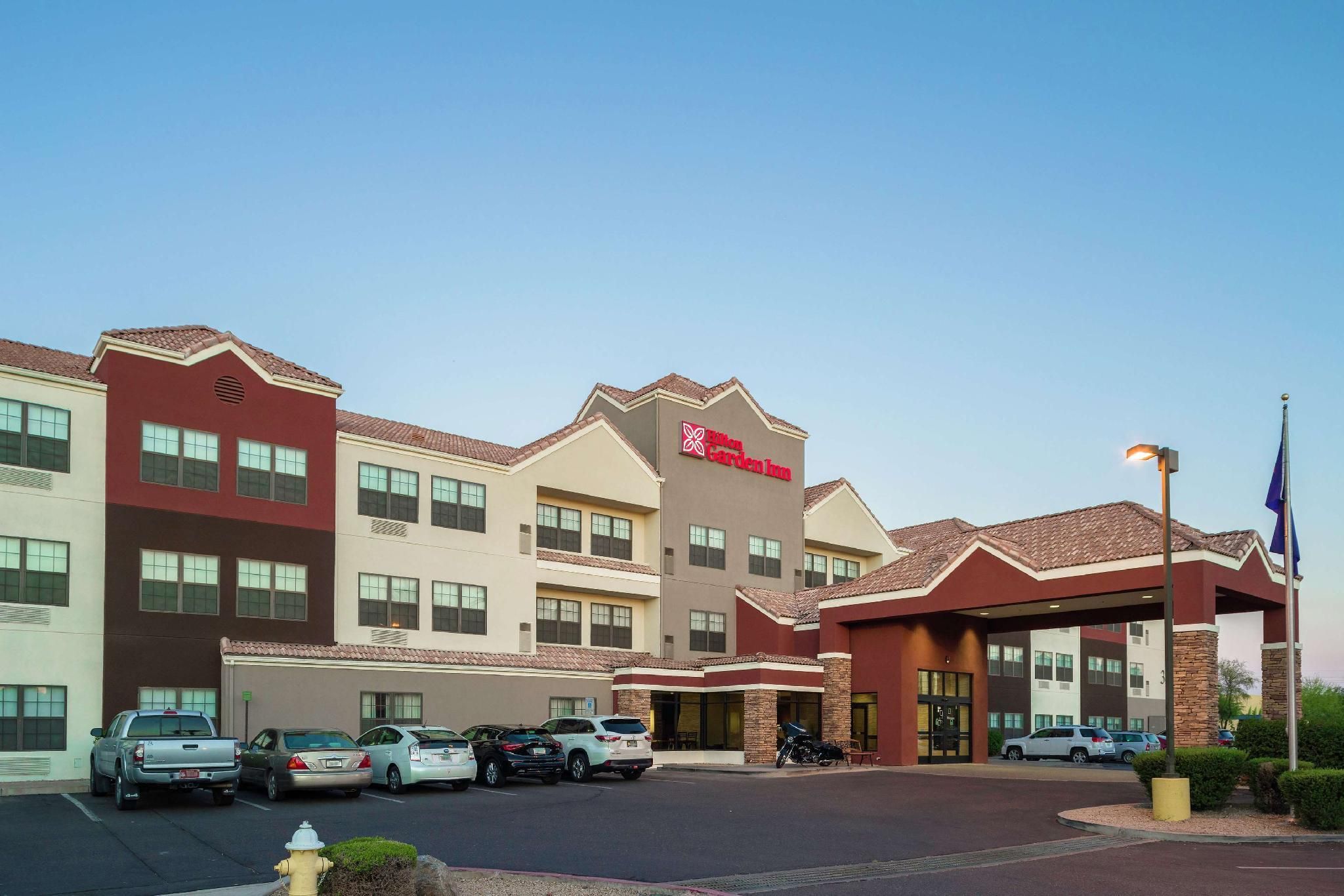 undefined Hilton Garden Inn Phoenix Airport 4