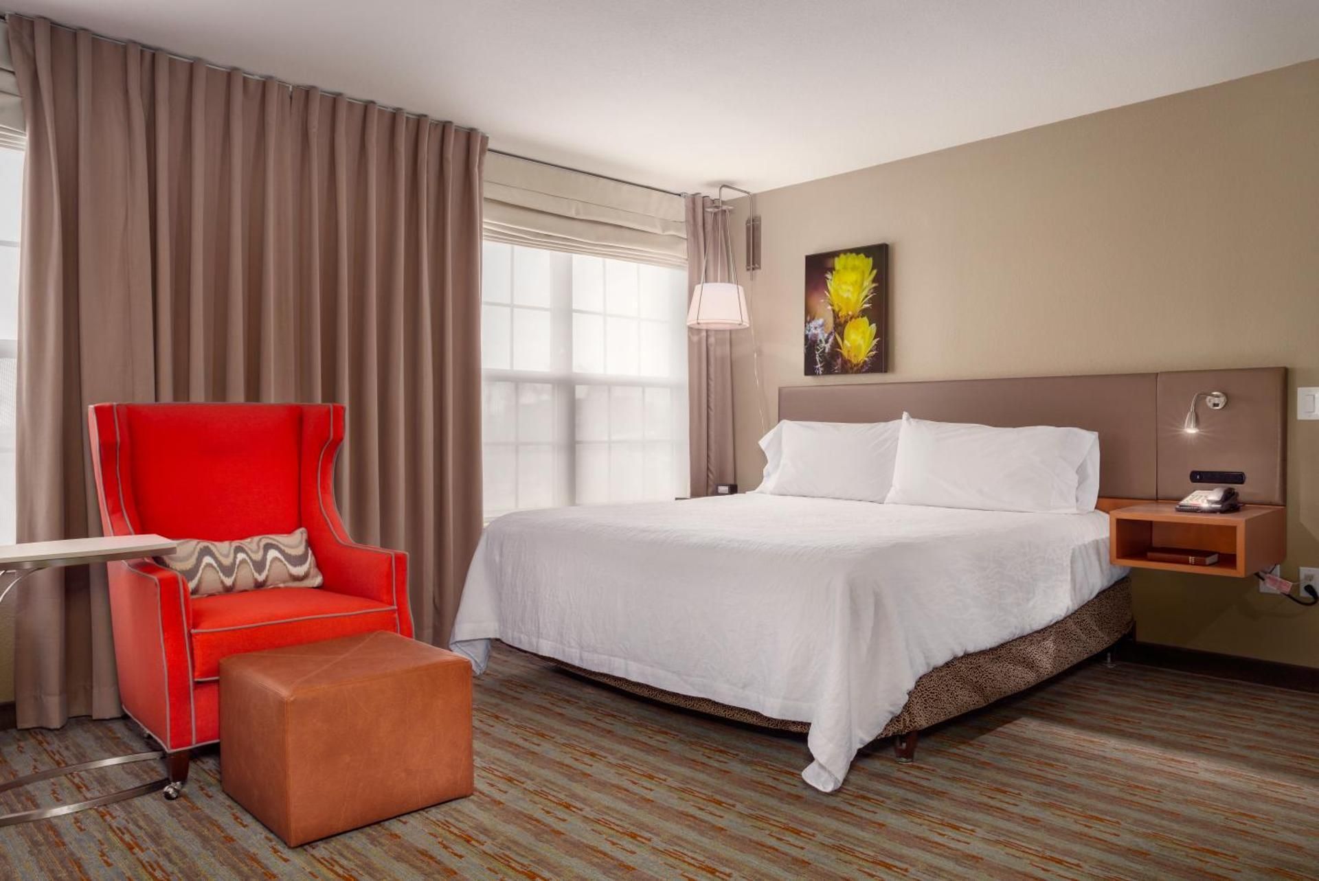 undefined Hilton Garden Inn Phoenix Airport 5