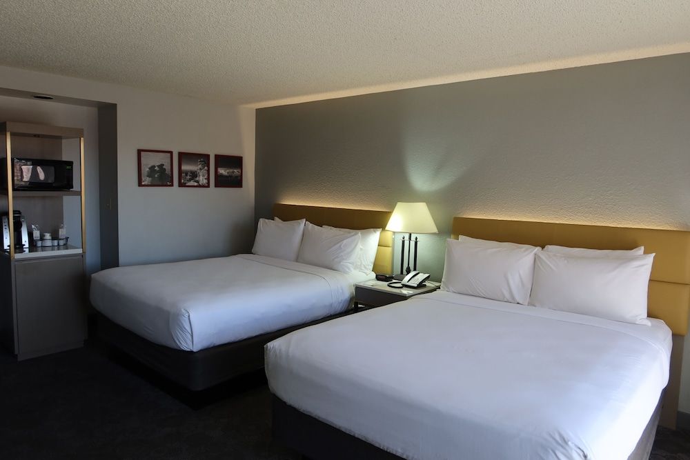 undefined GreenTree Hotel Phoenix West 7