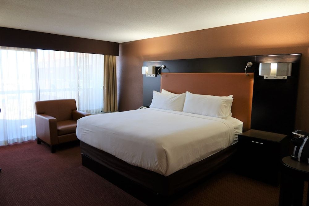 undefined GreenTree Hotel Phoenix West 2