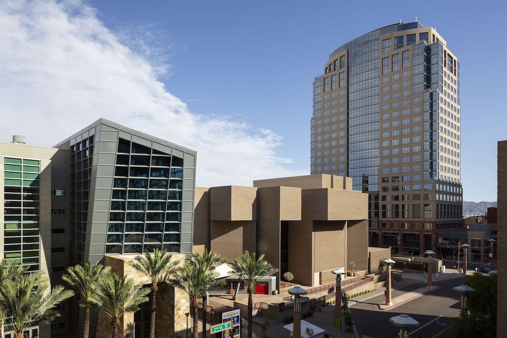 undefined Hyatt Regency Phoenix 3