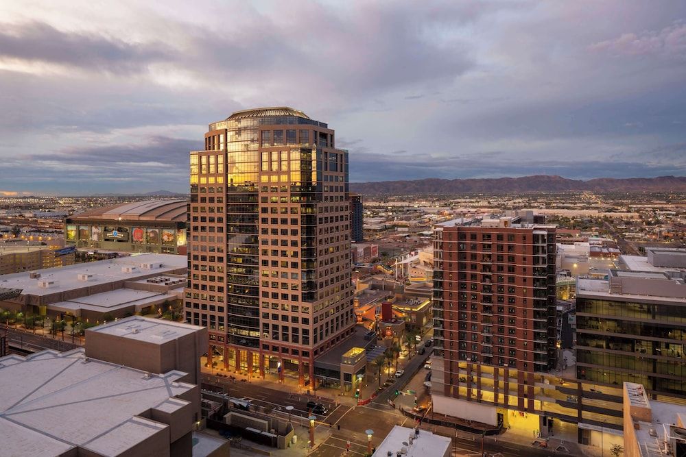 undefined Hyatt Regency Phoenix 6