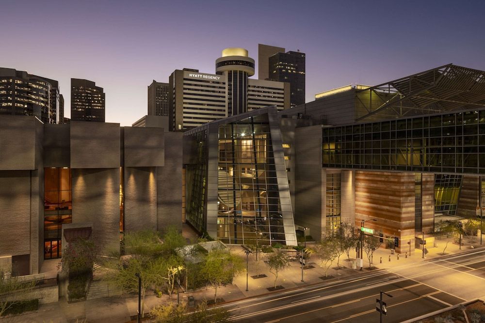 undefined Hyatt Regency Phoenix 7