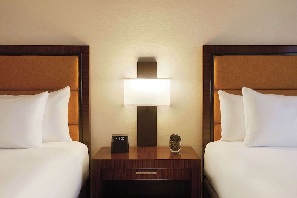 undefined Hyatt Regency Phoenix 10