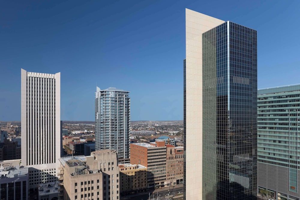 undefined Hyatt Regency Phoenix 2