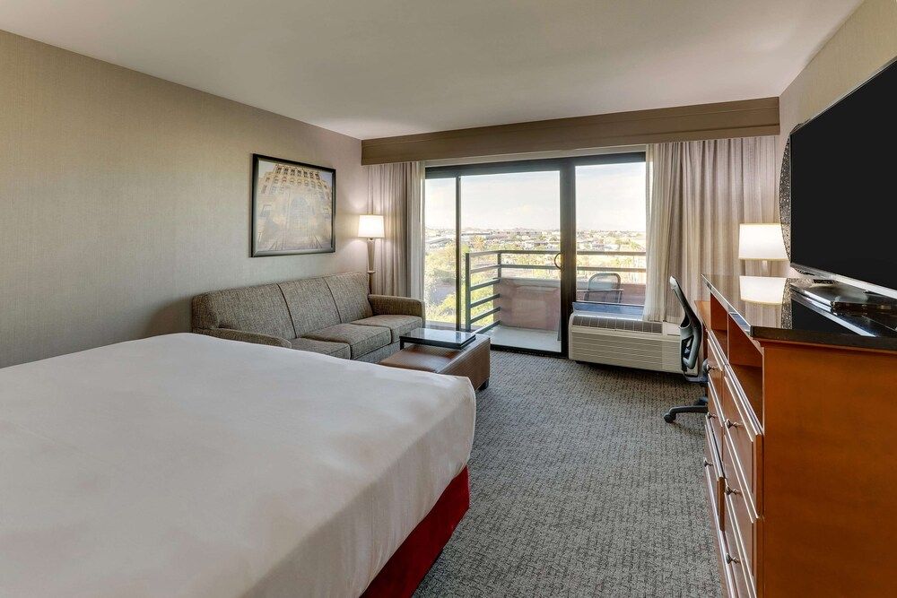 undefined Drury Inn & Suites Phoenix Airport 9