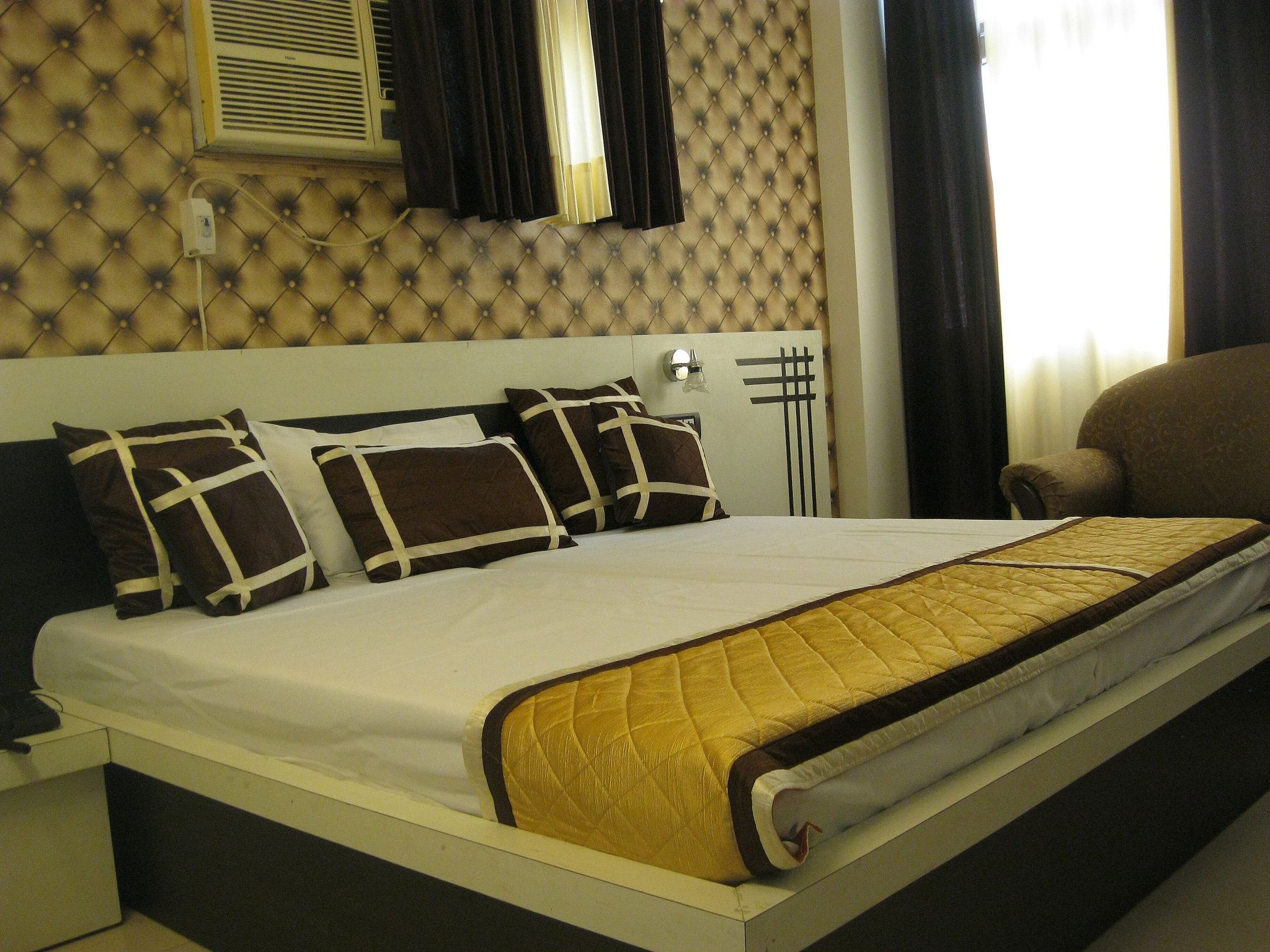 Standard Room with Window