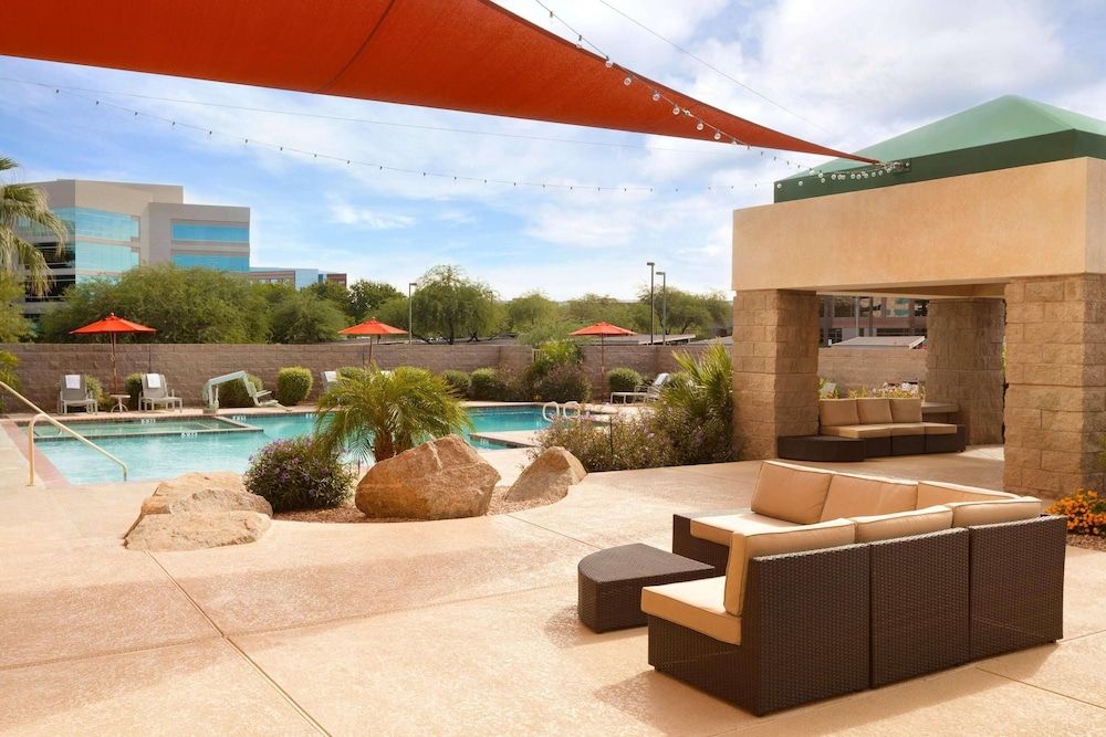 undefined Radisson Hotel Phoenix Airport