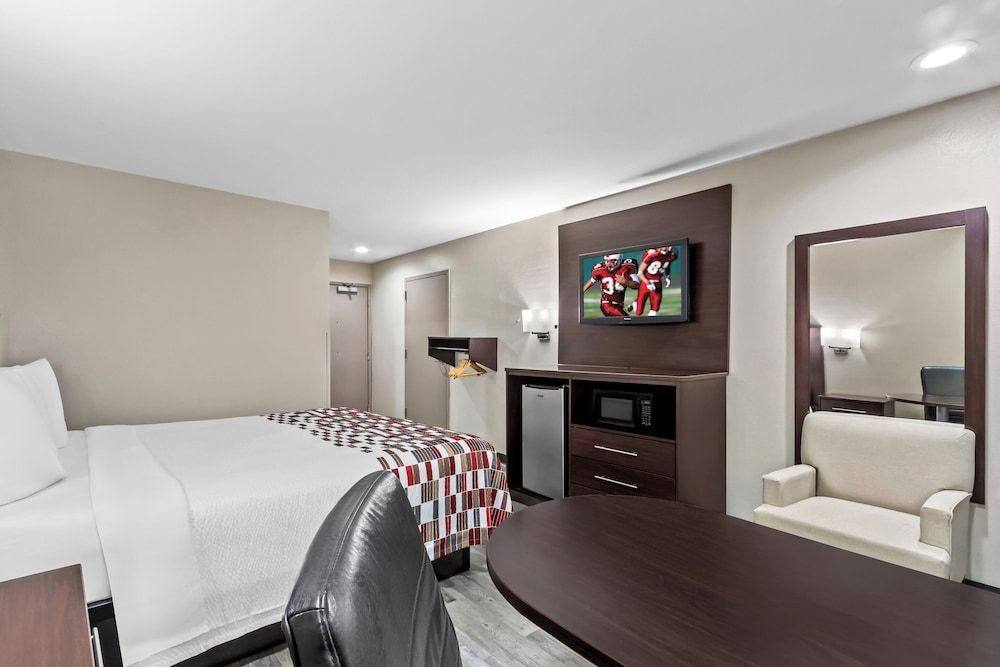 undefined Red Roof Inn Phoenix North - I-17 at Bell Rd