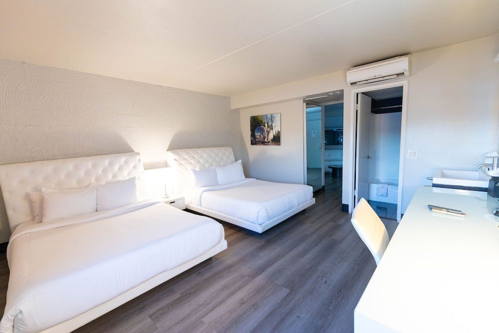 undefined The Clarendon Hotel and Spa 2