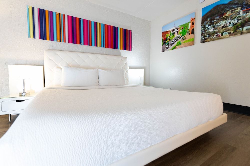 undefined The Clarendon Hotel and Spa 3