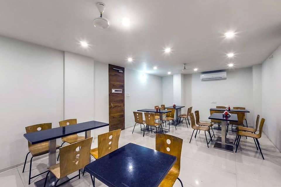 undefined Pallav Hotel 8