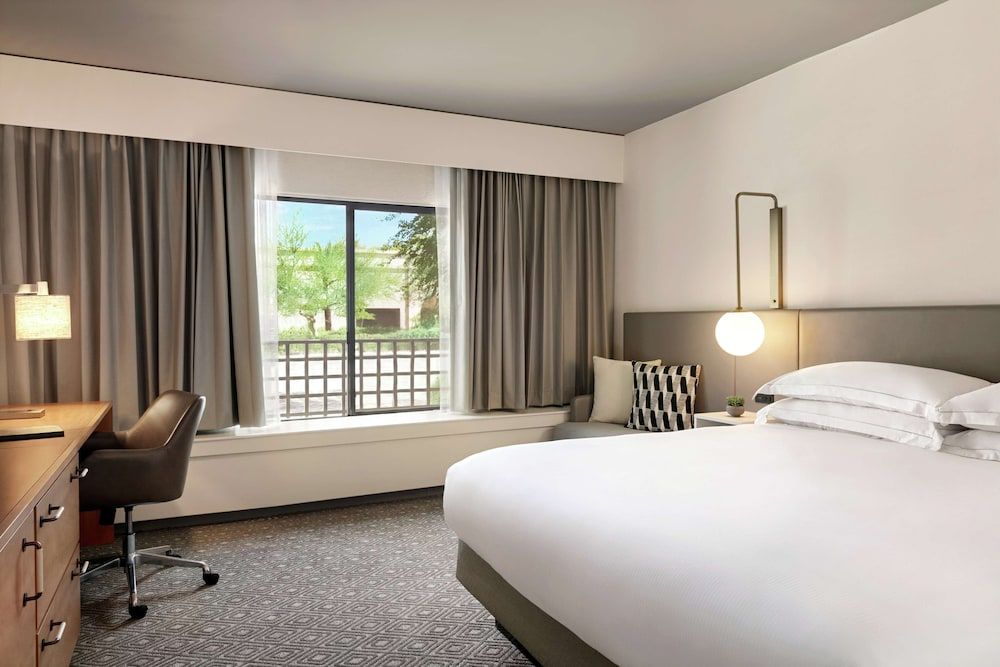 Deluxe Room, 1 King Bed